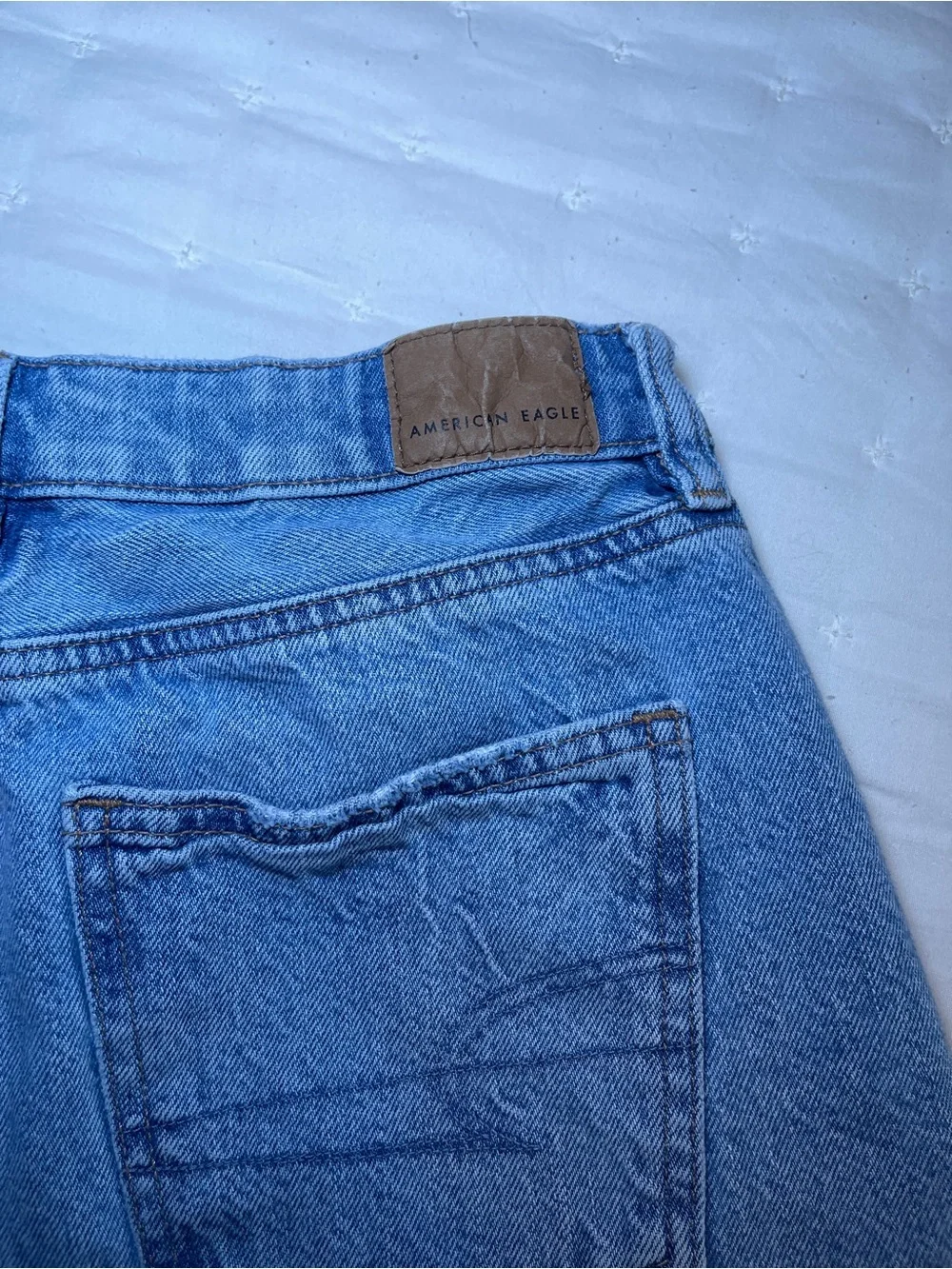 American Eagle Women's Size 0 Baggy Mom Denim Shorts Distressed High Rise